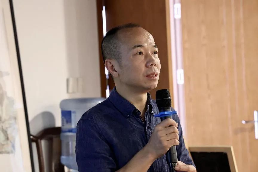 图毛边书局·桃蹊书院创始人傅天斌片